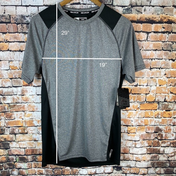 (NWT)  Reebok Short Sleeve Tee - Picture 5 of 5